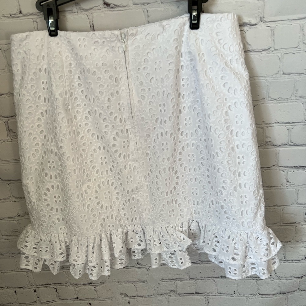 Lilly Pulitzer Roca Eyelet Ruffled Skirt in White - Picture 4 of 14